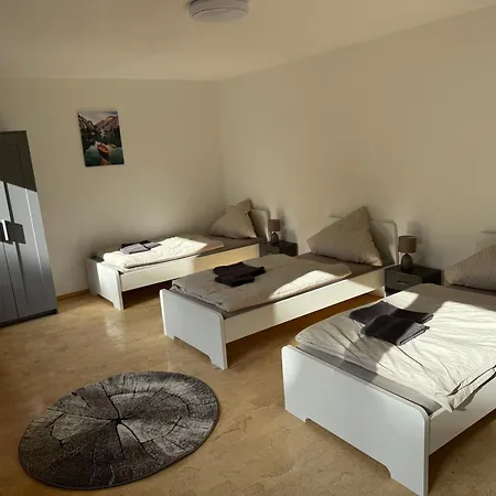 In Bestlage - Voll Ausgestattet Mit Kueche, Wlan, Smart-tvs & Parkplaetze Paderborn