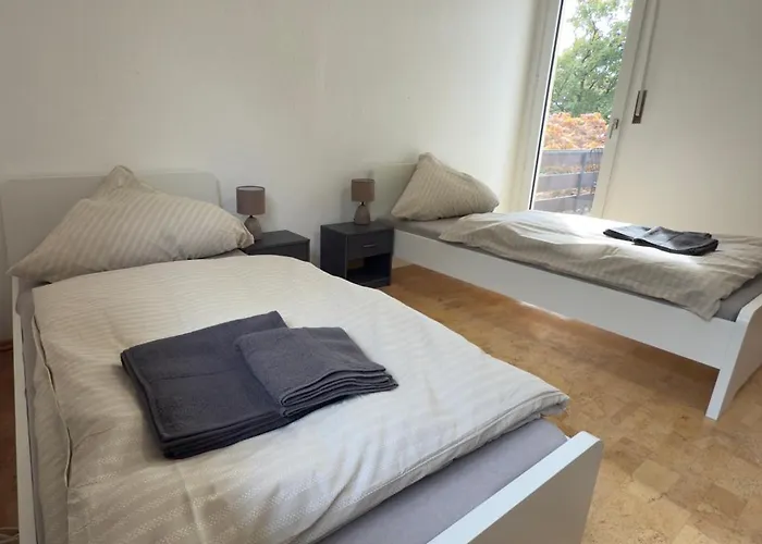 公寓 In Bestlage - Voll Ausgestattet Mit Kueche, Wlan, Smart-tvs & Parkplaetze *