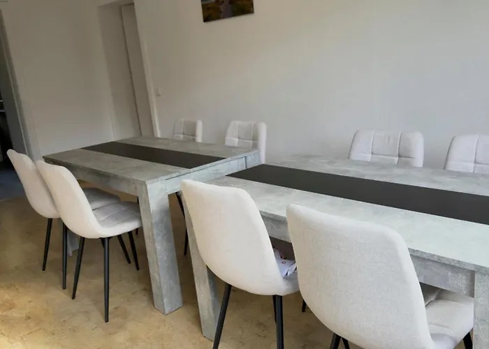 公寓 In Bestlage - Voll Ausgestattet Mit Kueche, Wlan, Smart-tvs & Parkplaetze