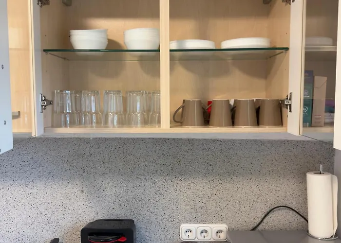 In Bestlage - Voll Ausgestattet Mit Kueche, Wlan, Smart-tvs & Parkplaetze * 帕德博恩