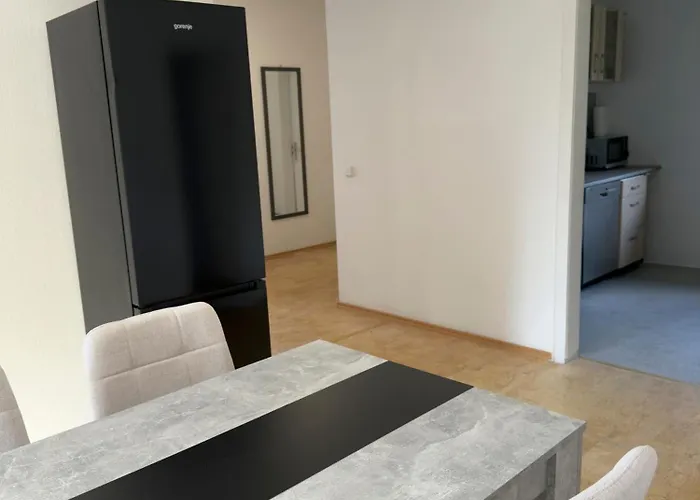 In Bestlage - Voll Ausgestattet Mit Kueche, Wlan, Smart-tvs & Parkplaetze 公寓 *