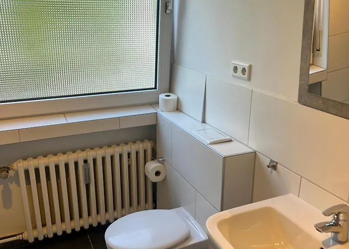 公寓 In Bestlage - Voll Ausgestattet Mit Kueche, Wlan, Smart-tvs & Parkplaetze 帕德博恩